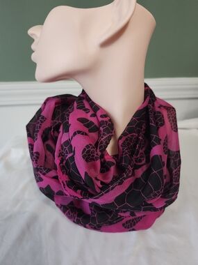 Women's Fuchsia and Black Floral Infinity Scarf